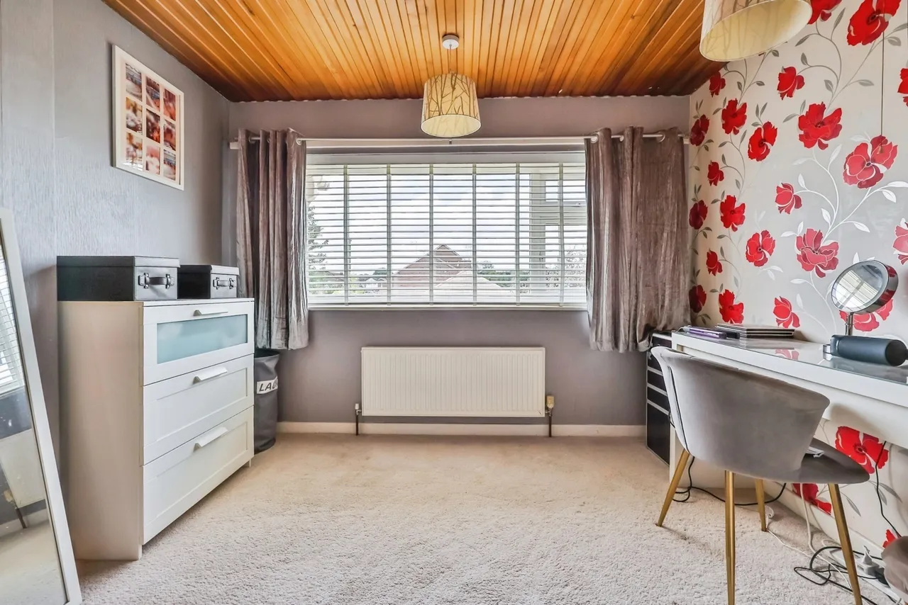 The Hollows, Silverdale, Nottingham, NG11, photo 12