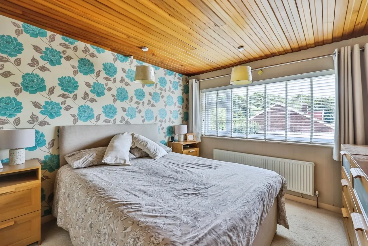 The Hollows, Silverdale, Nottingham, NG11, photo 14