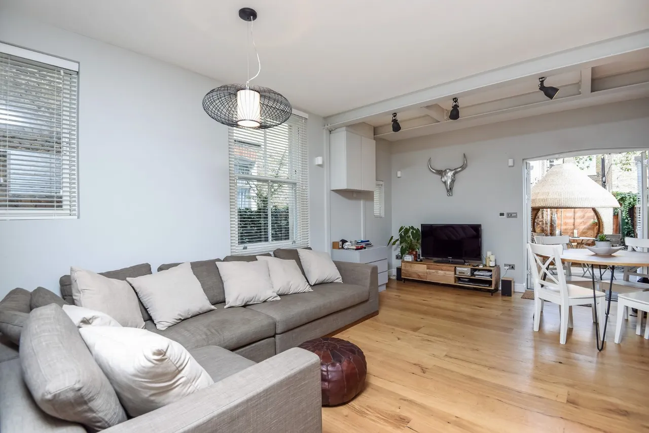 Ravenstone Street, Balham, SW12, photo 4