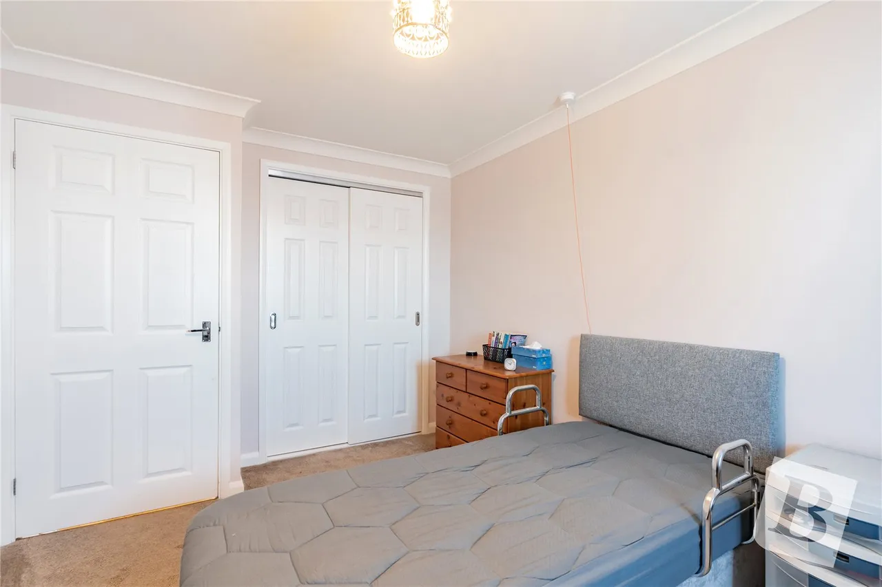 Draper Court, Mavis Grove, Hornchurch, RM12, photo 11