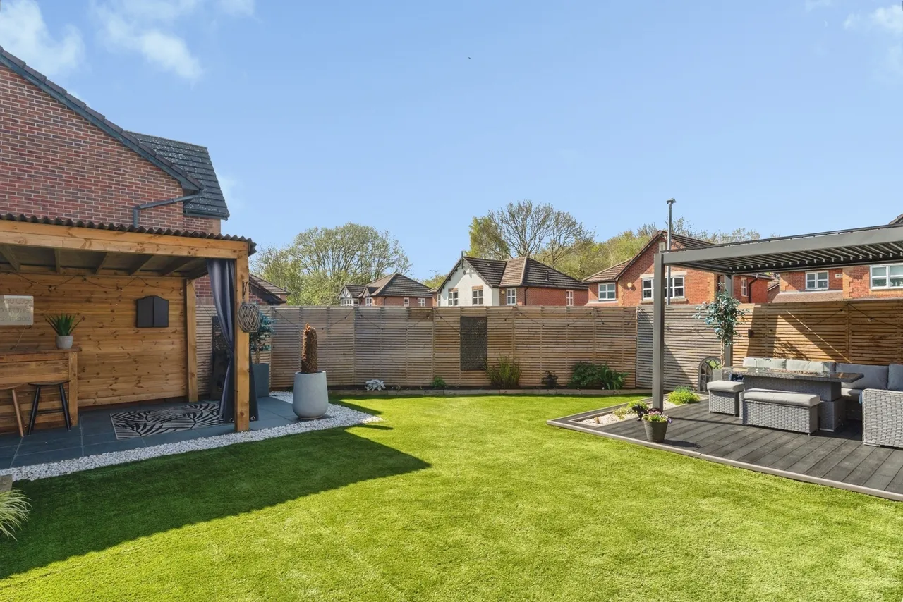 Rhuddlan Road, Acrefair, LL14, photo 2