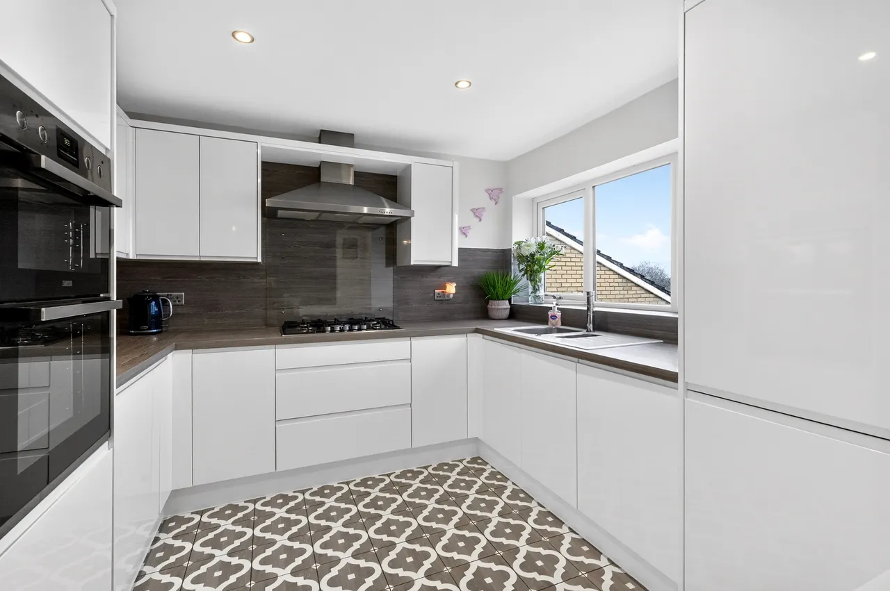 3 bed house for sale — Gaynesford, Basildon
