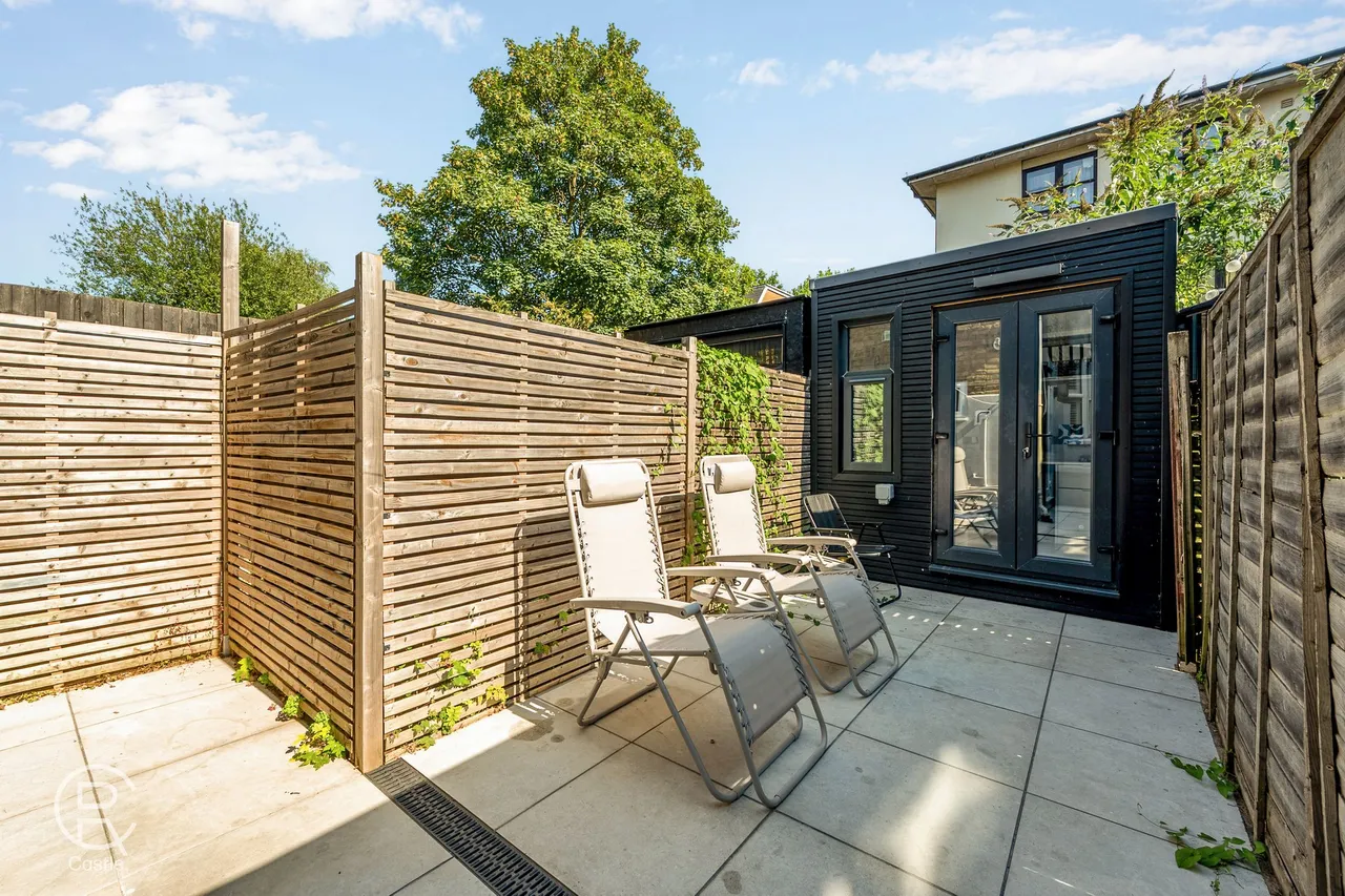 Shirley Gardens, London, W7 3PT, photo 6