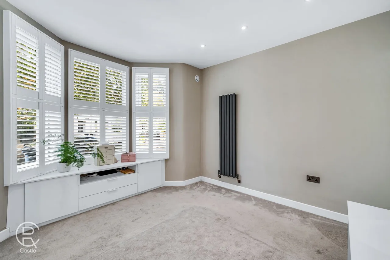 Shirley Gardens, London, W7 3PT, photo 9
