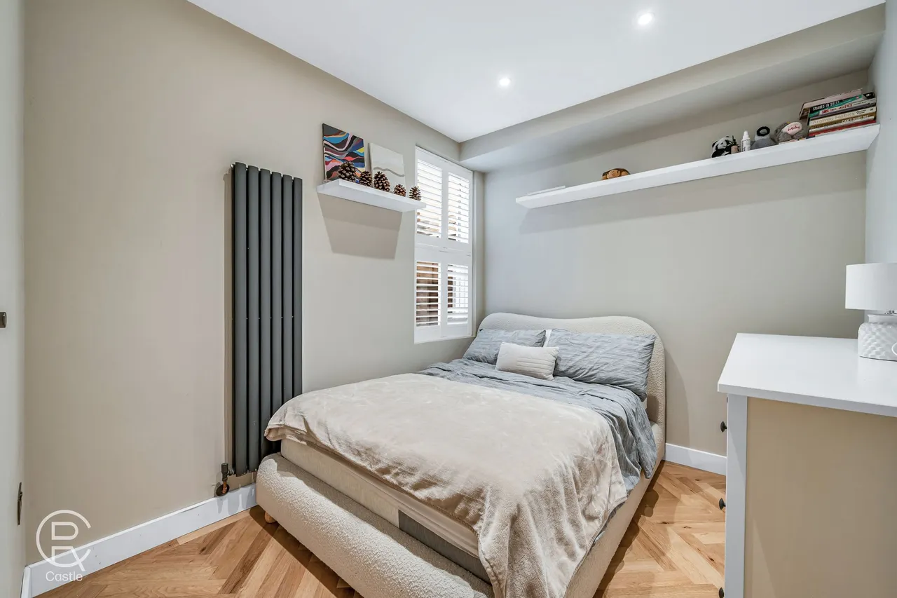Shirley Gardens, London, W7 3PT, photo 10