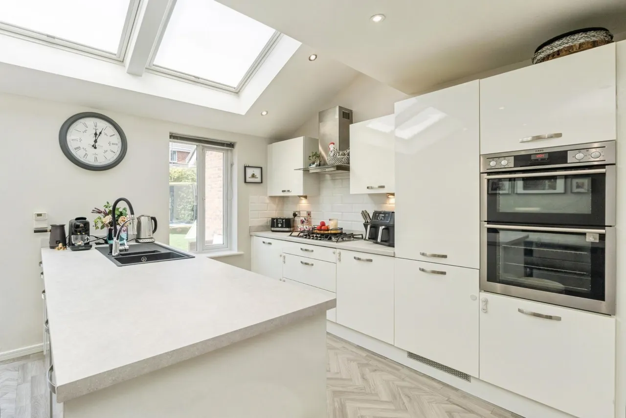 Thorne Crescent, Manchester, M28, photo 4