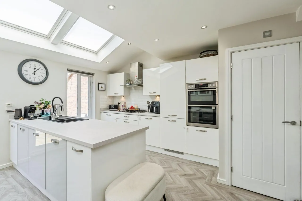 Thorne Crescent, Manchester, M28, photo 7