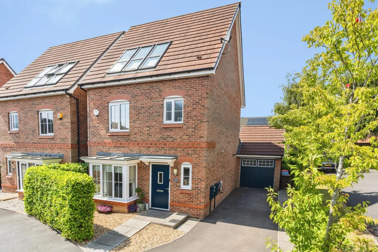 Thorne Crescent, Manchester, M28, photo 3