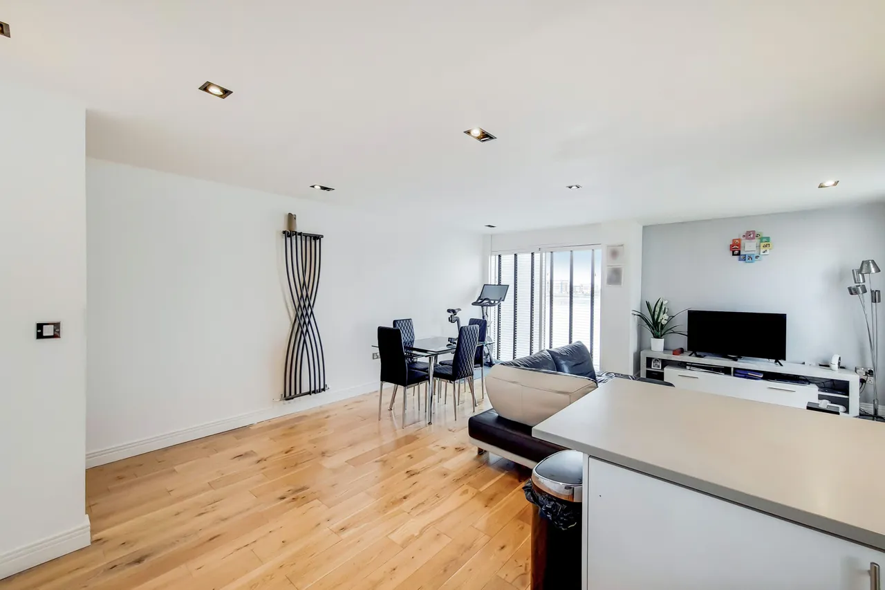 26 Tideslea Tower, Erebus Drive, London, photo 4