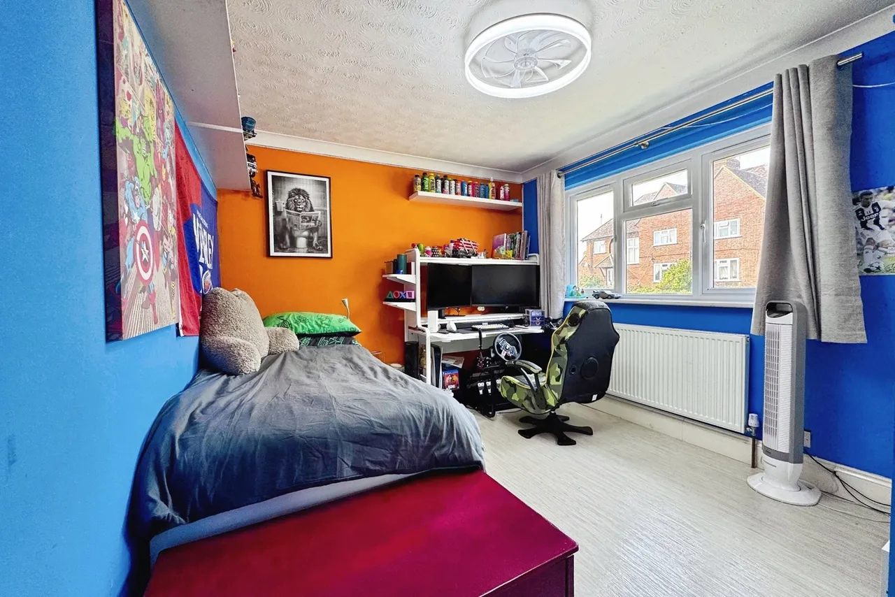 Murrell Road, Ash, Surrey, GU12 6ST, photo 7
