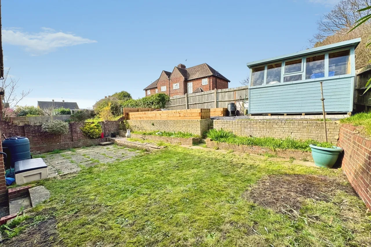 Murrell Road, Ash, Surrey, GU12 6ST, photo 9