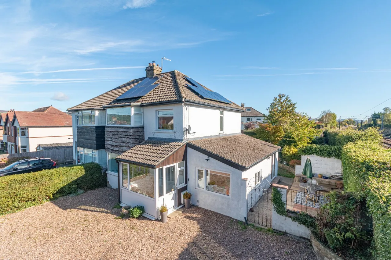 3 bed house for sale, Grange Avenue, Ilkley, LS29