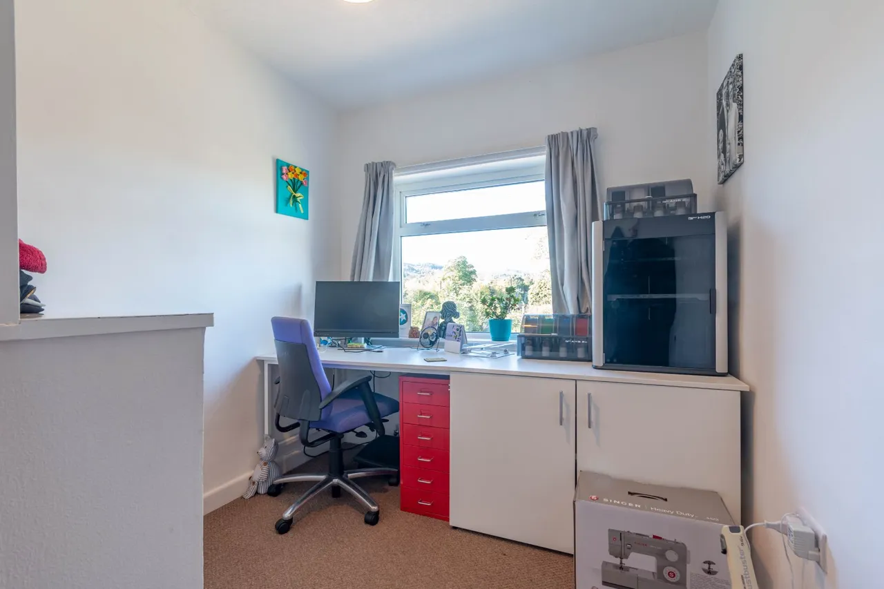 Grange Avenue, Ilkley, LS29, photo 10