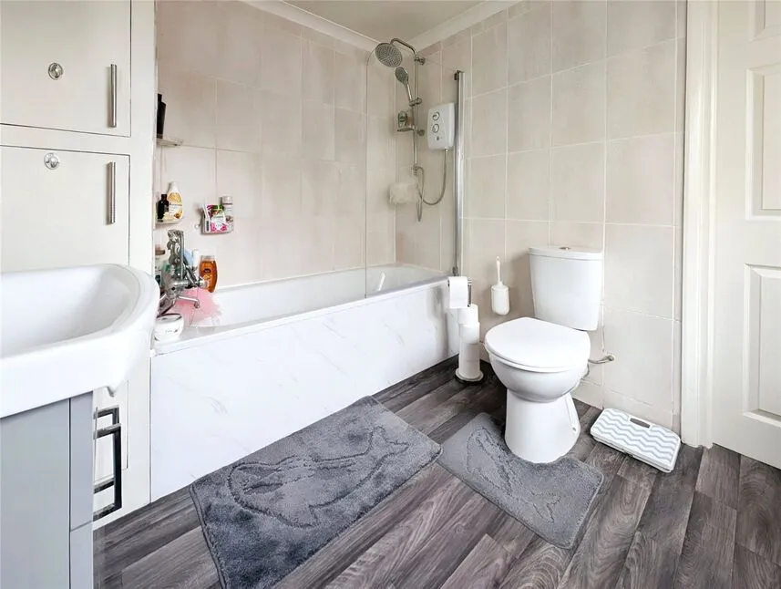 James Street, Sheerness, Kent, ME12, photo 5