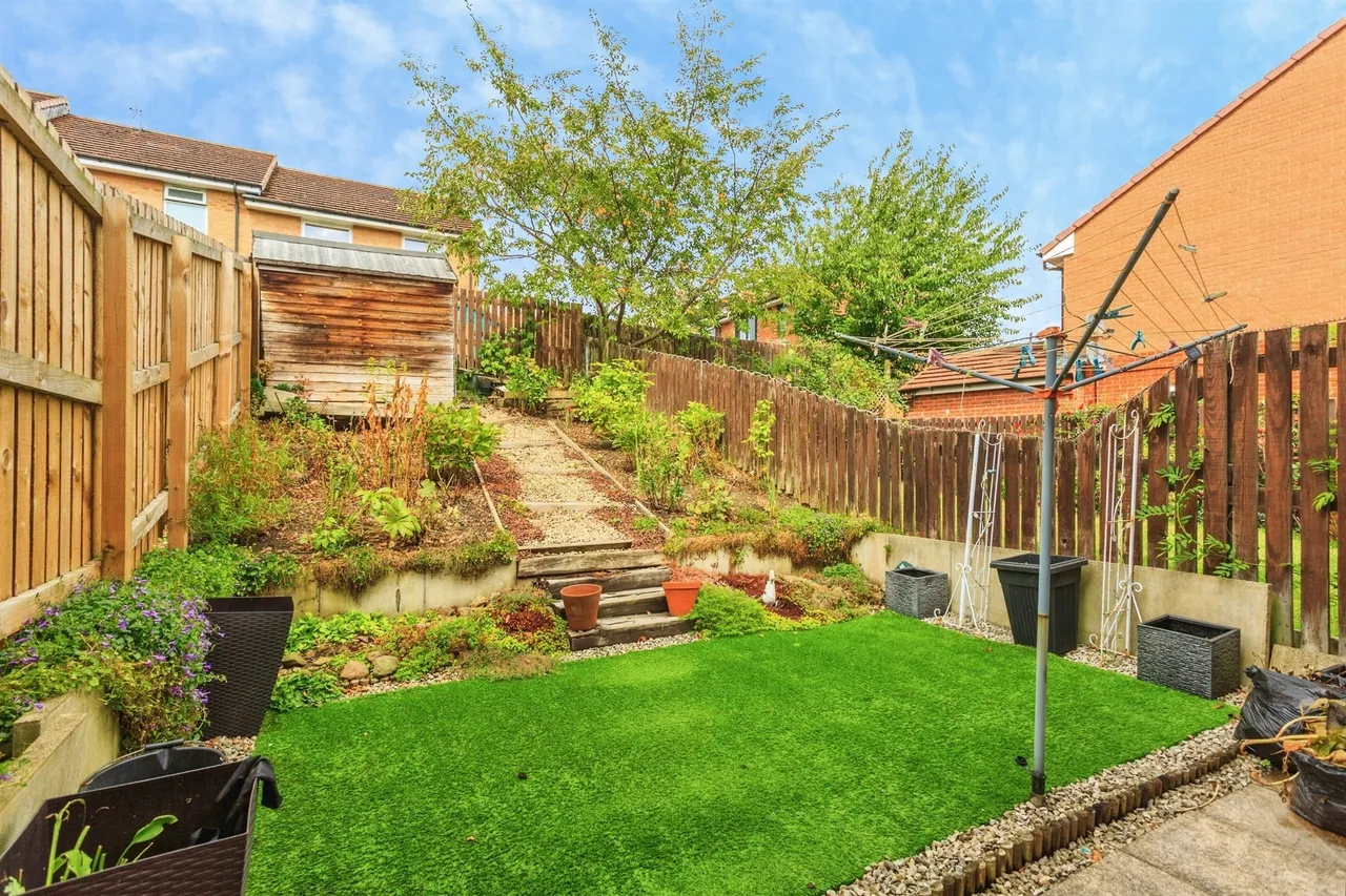 Vaughan Way, Wakefield, WF2, photo 16