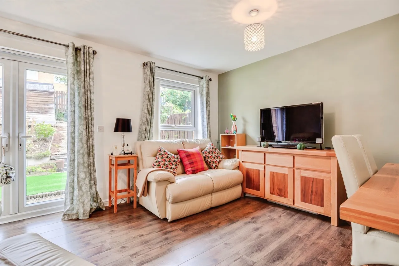 Vaughan Way, Wakefield, WF2, photo 5