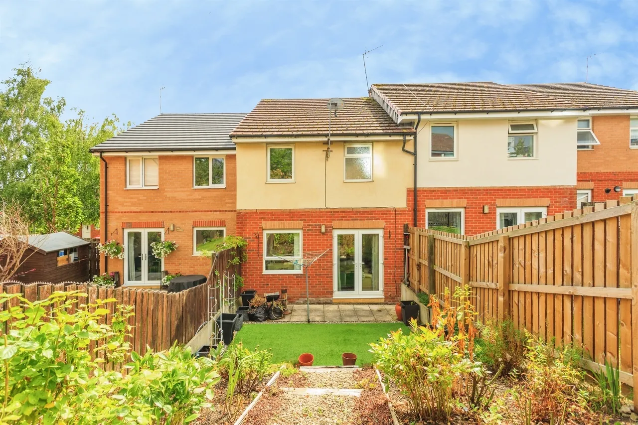 Vaughan Way, Wakefield, WF2, photo 15