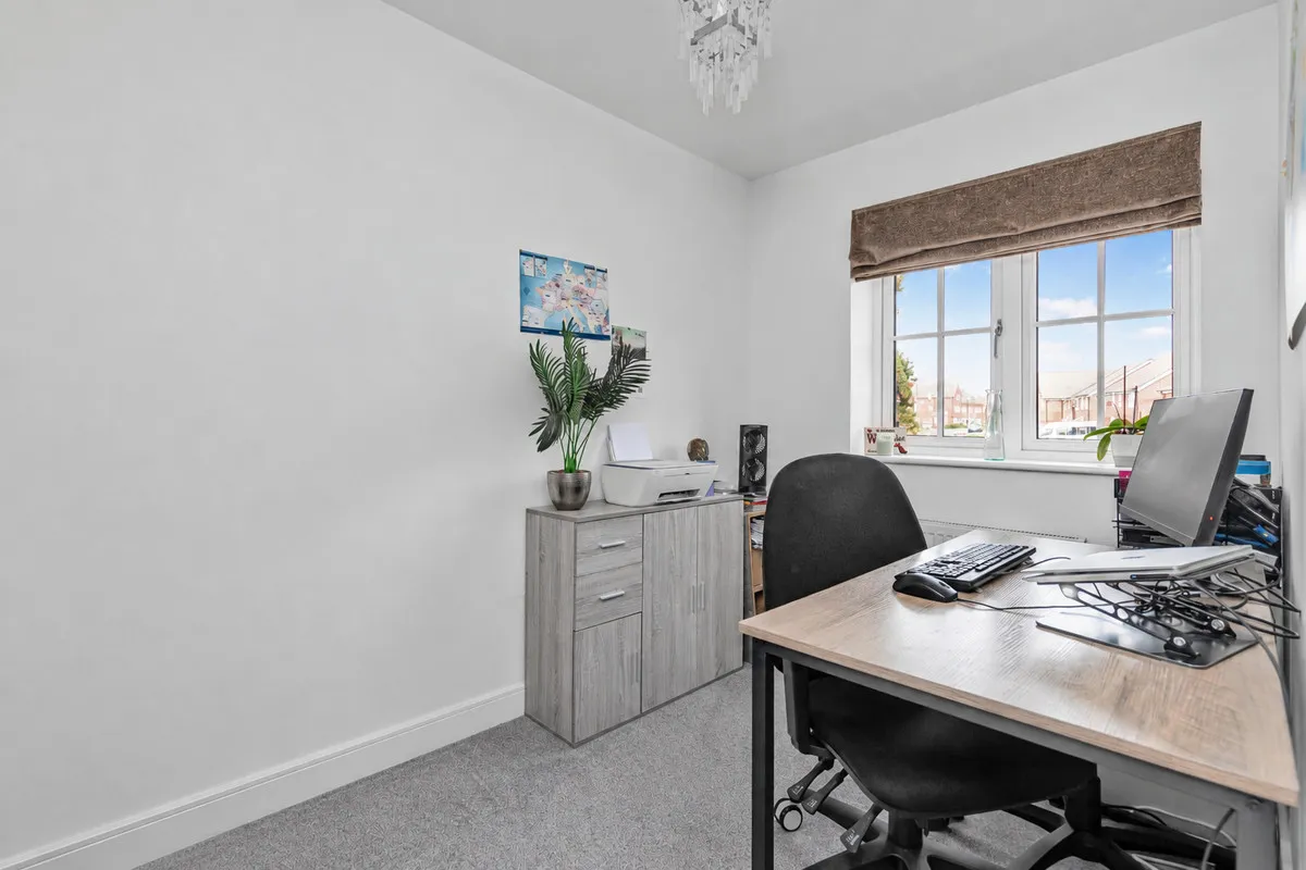 Connemara Crescent, Arundel, BN18, photo 10