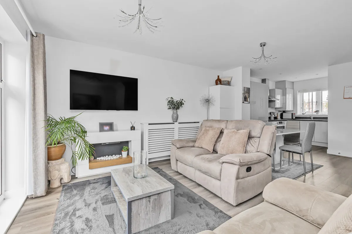 Connemara Crescent, Arundel, BN18, photo 2
