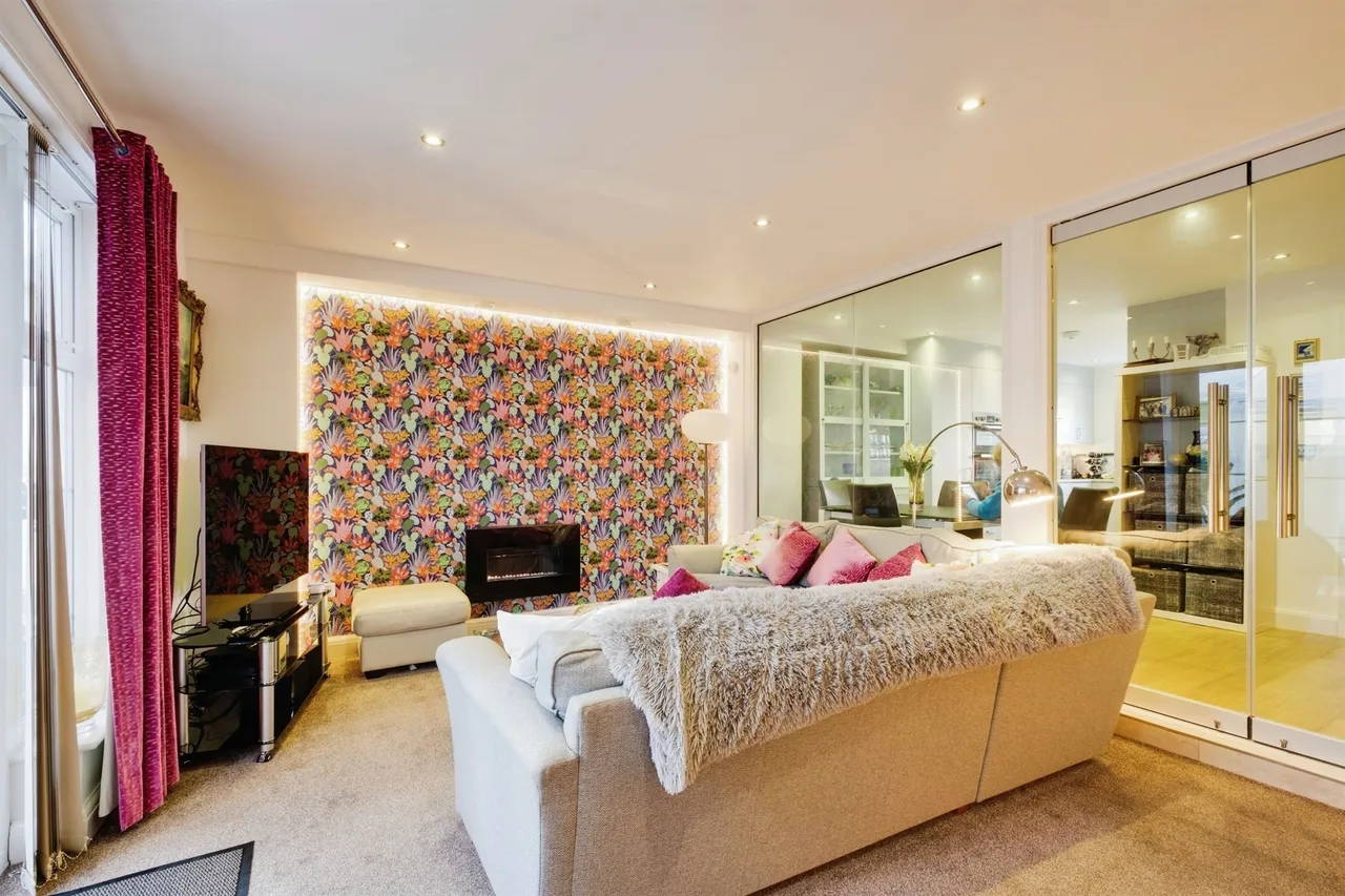 Park Close, Poole, BH15, photo 5