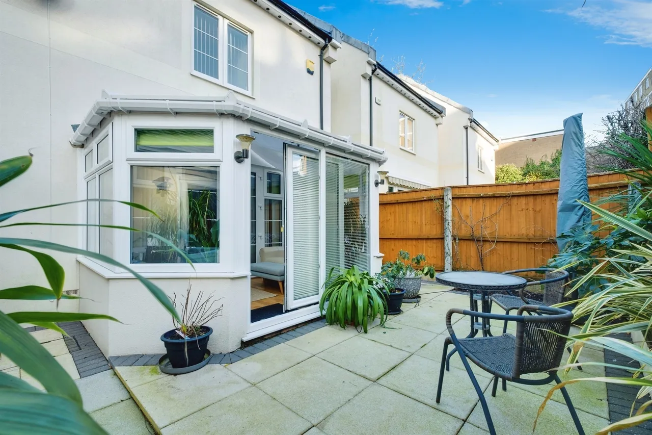 Park Close, Poole, BH15, photo 8