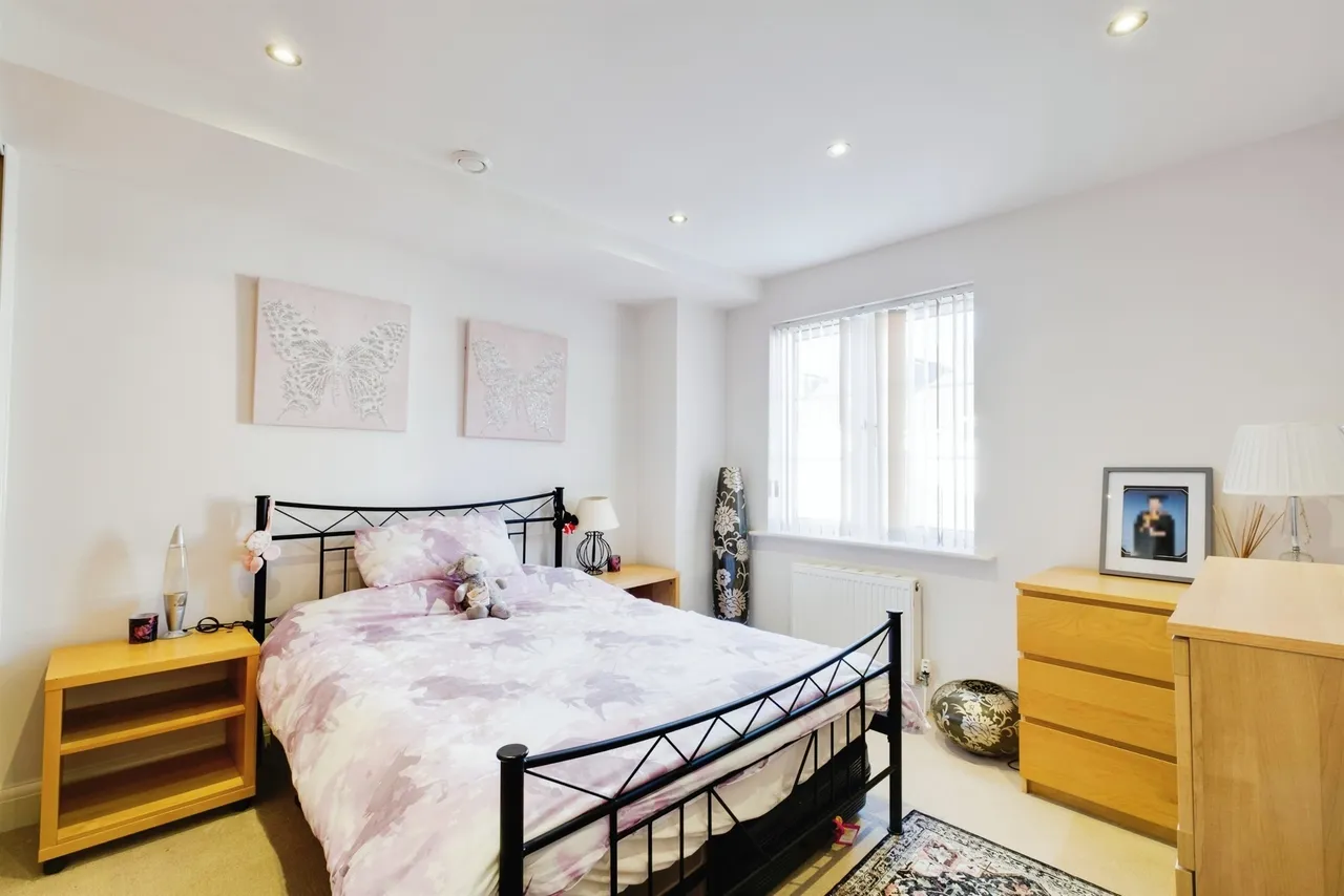 Park Close, Poole, BH15, photo 12