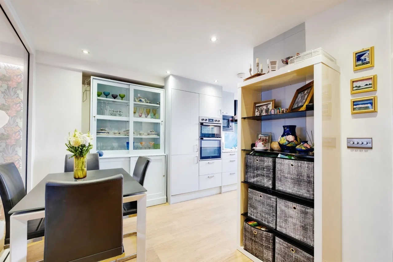 Park Close, Poole, BH15, photo 4