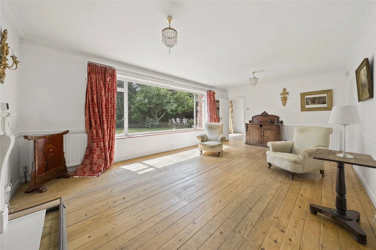 The Mount, Weybridge, Surrey, KT13, photo 3
