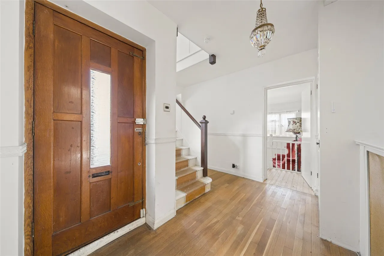 The Mount, Weybridge, Surrey, KT13, photo 4