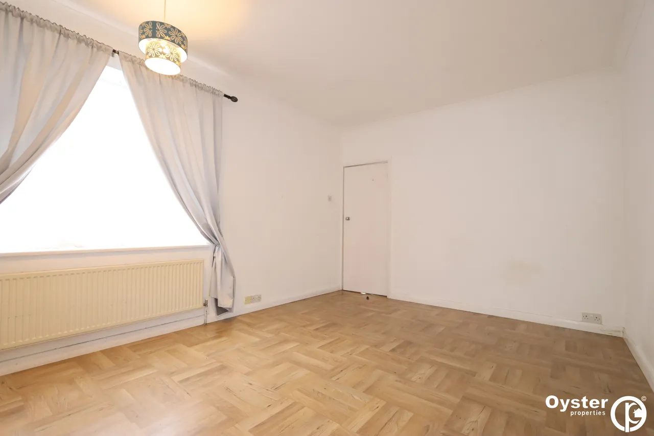 Oakleigh Road North, London, N20, photo 6