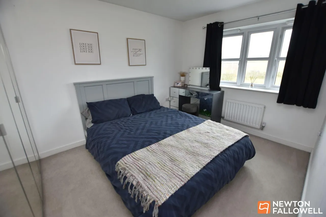 Buzzard Way, East Leake, LE12, photo 13