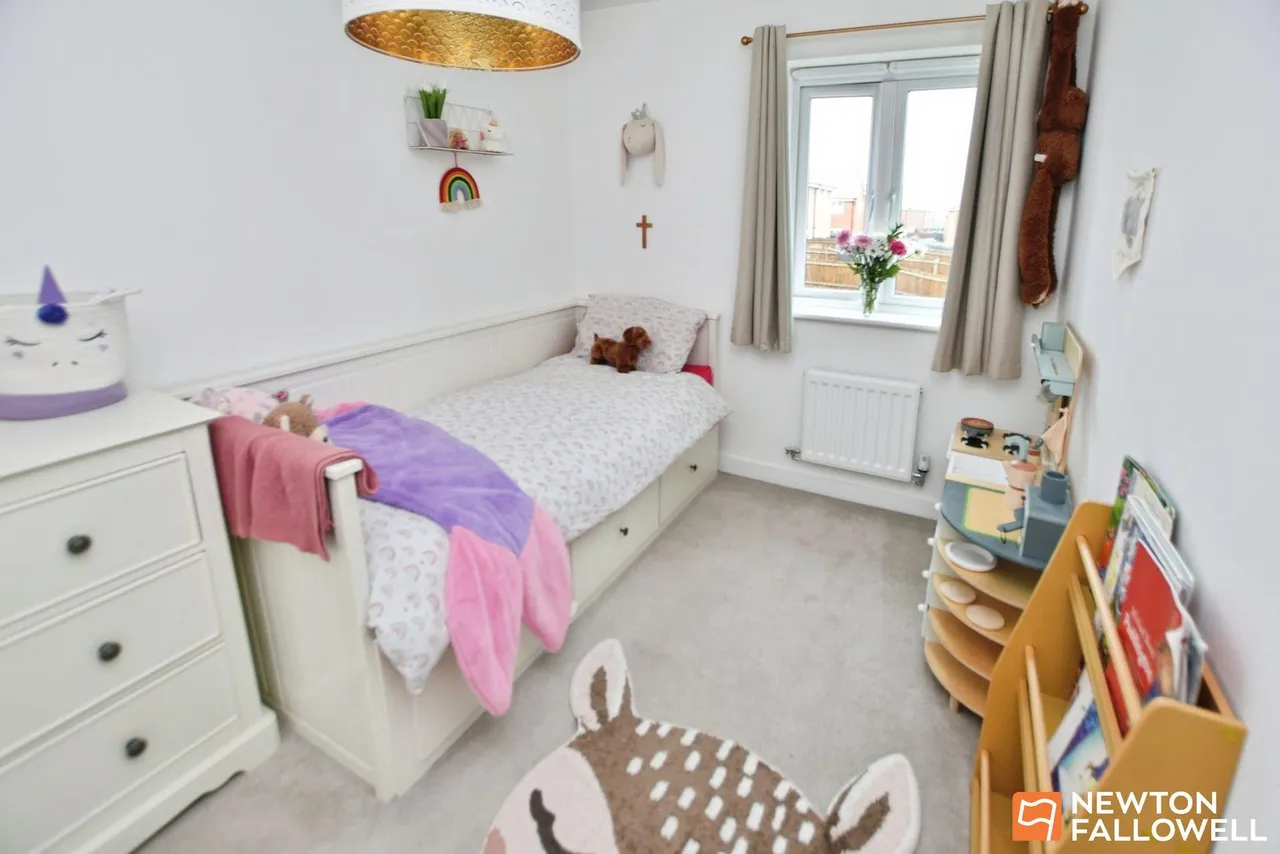 Buzzard Way, East Leake, LE12, photo 16
