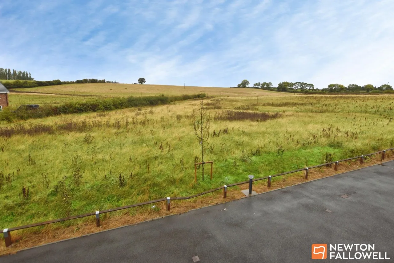 Buzzard Way, East Leake, LE12, photo 19