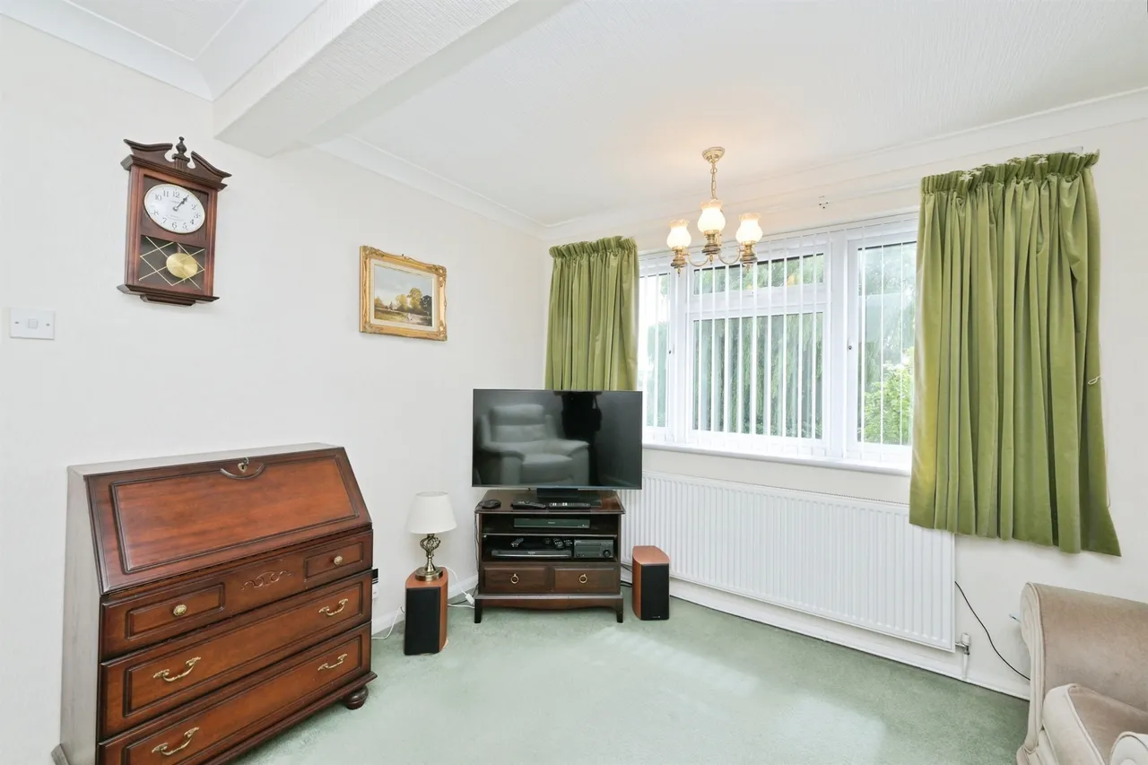 Shooters Drive, Nazeing, Waltham Abbey, photo 5