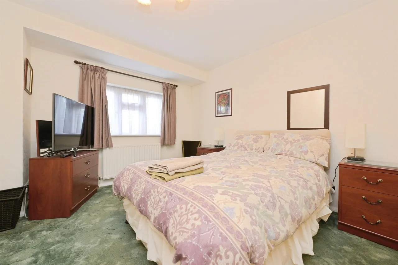 Shooters Drive, Nazeing, Waltham Abbey, photo 10