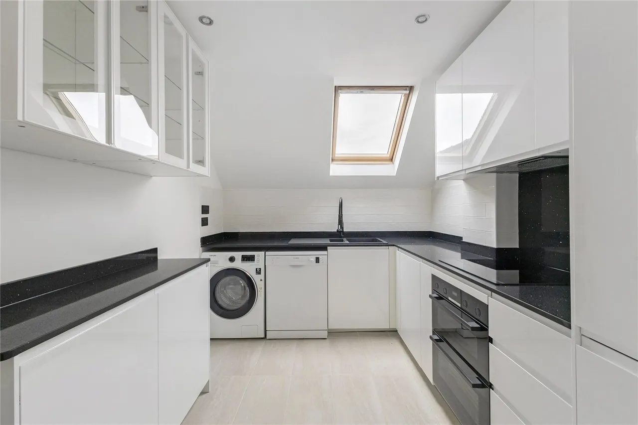 Floyer Close, Richmond, TW10, photo 6