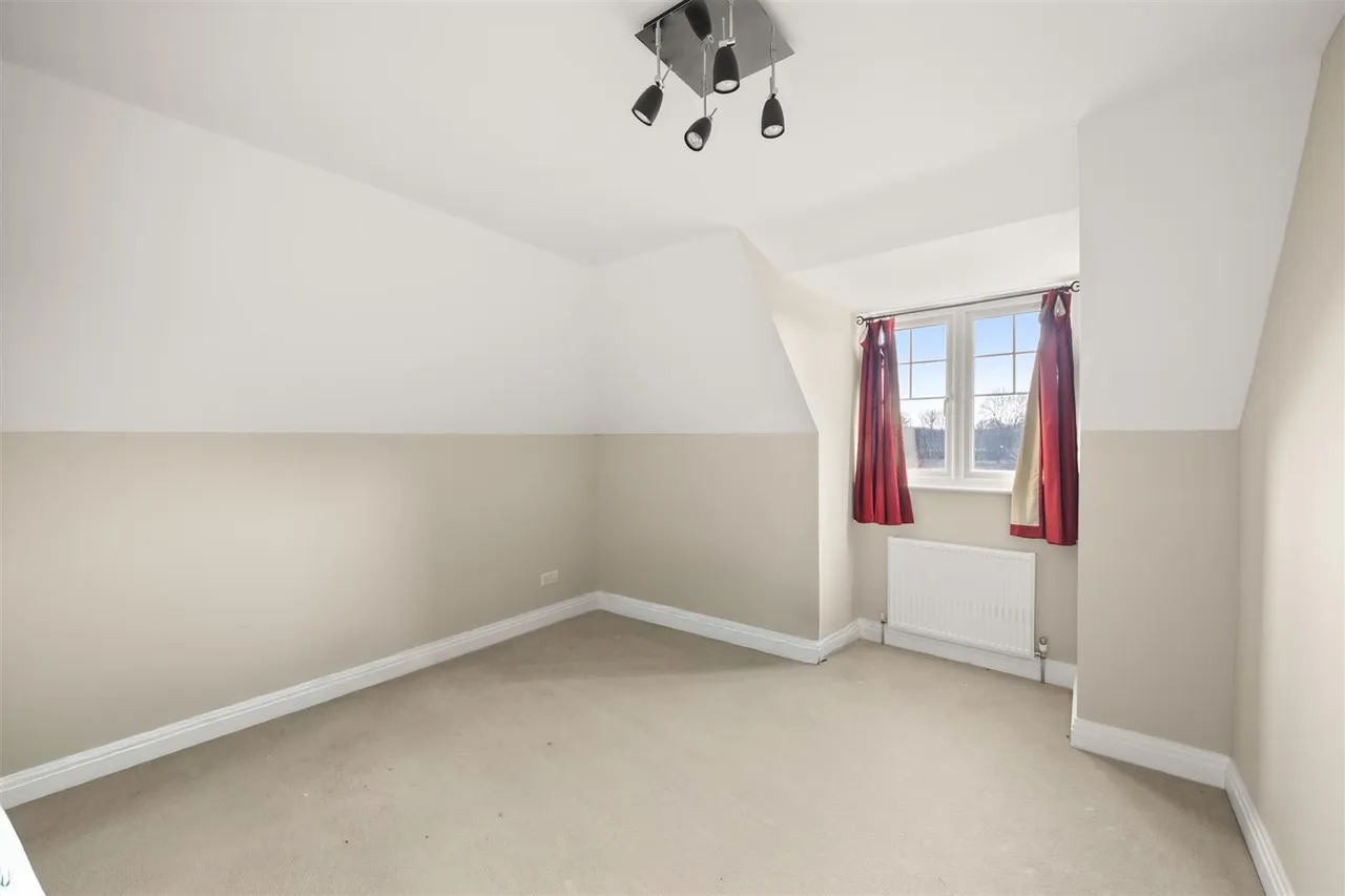 Old Dairy Grove, Southall, photo 21