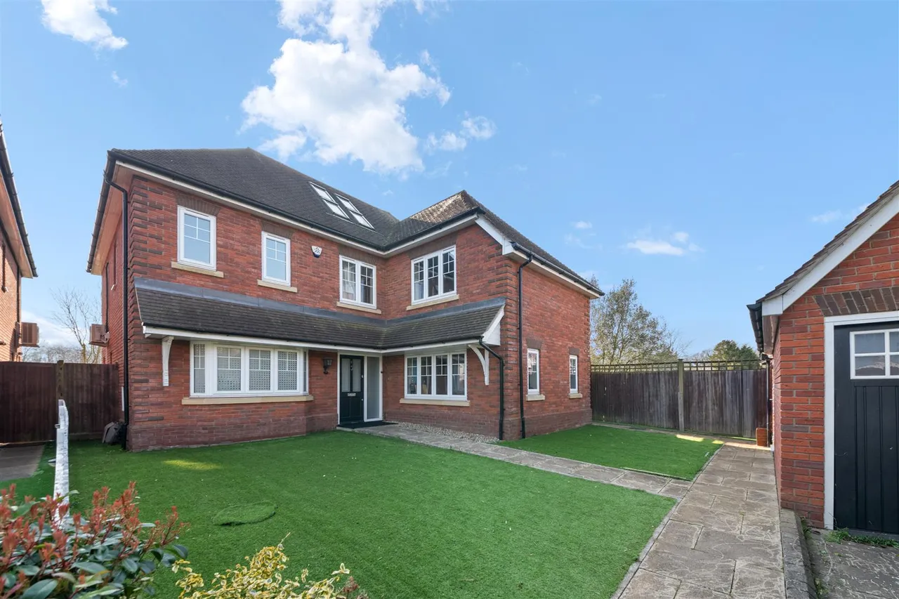 Old Dairy Grove, Southall, photo 25