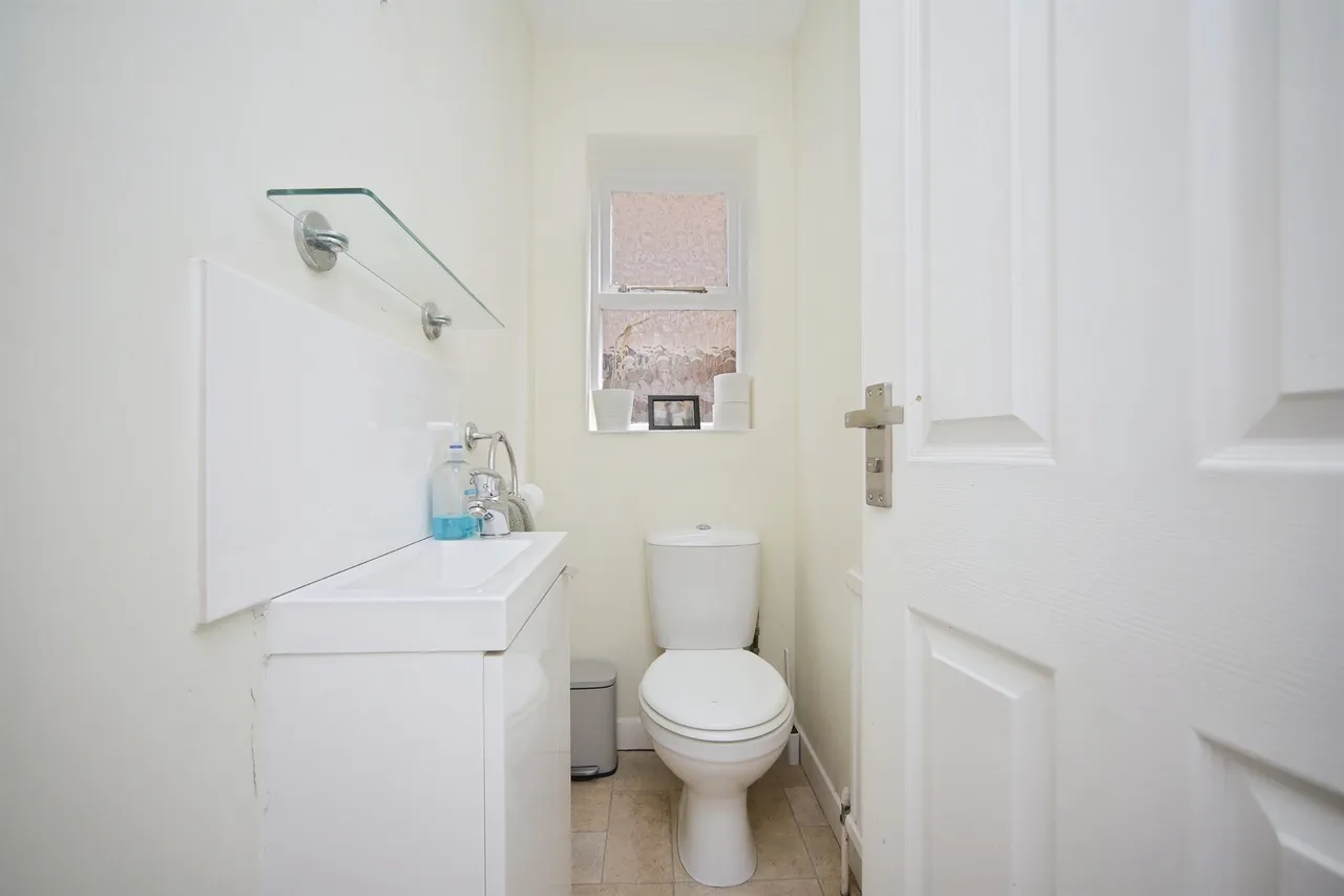 Feversham Way, TAUNTON, photo 7