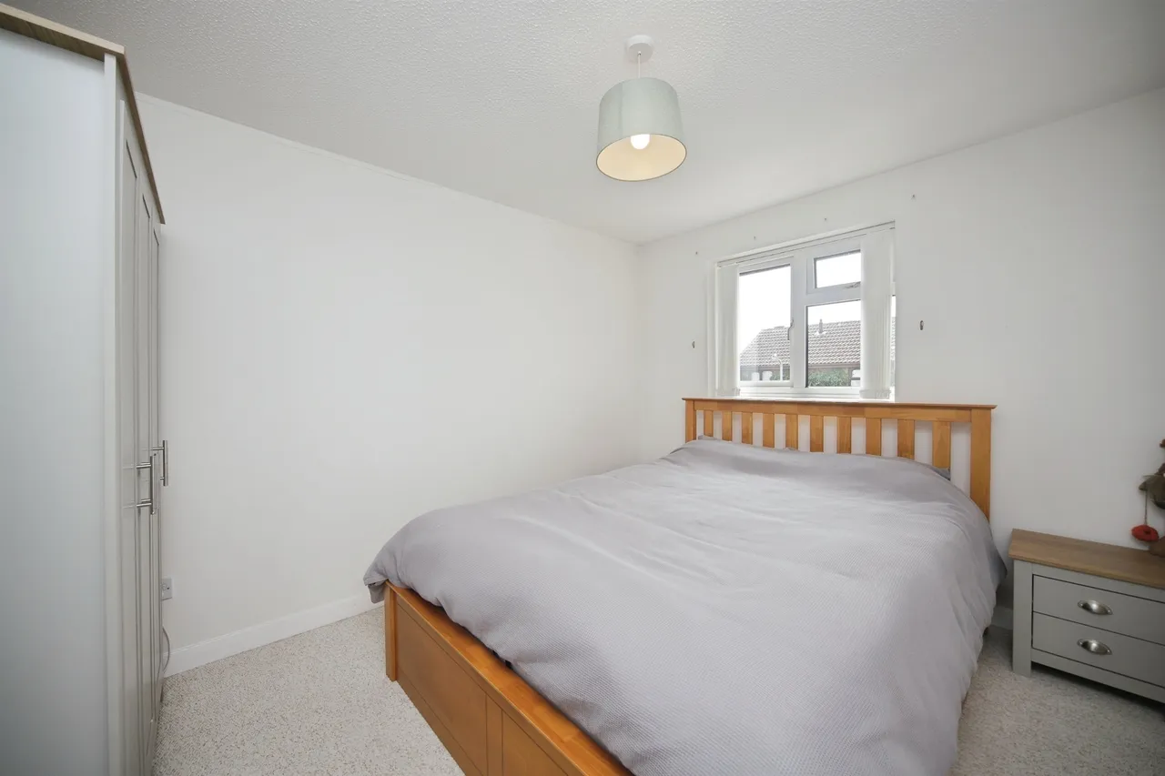Feversham Way, TAUNTON, photo 11
