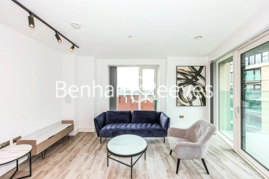 Portal Way, Acton, W3, photo 2