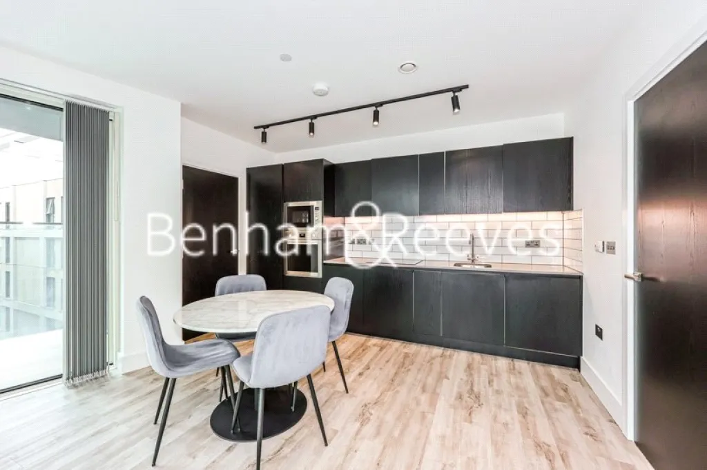 Portal Way, Acton, W3, photo 8