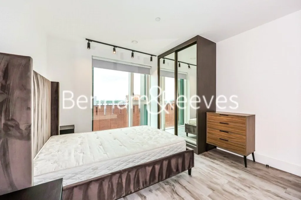 Portal Way, Acton, W3, photo 4