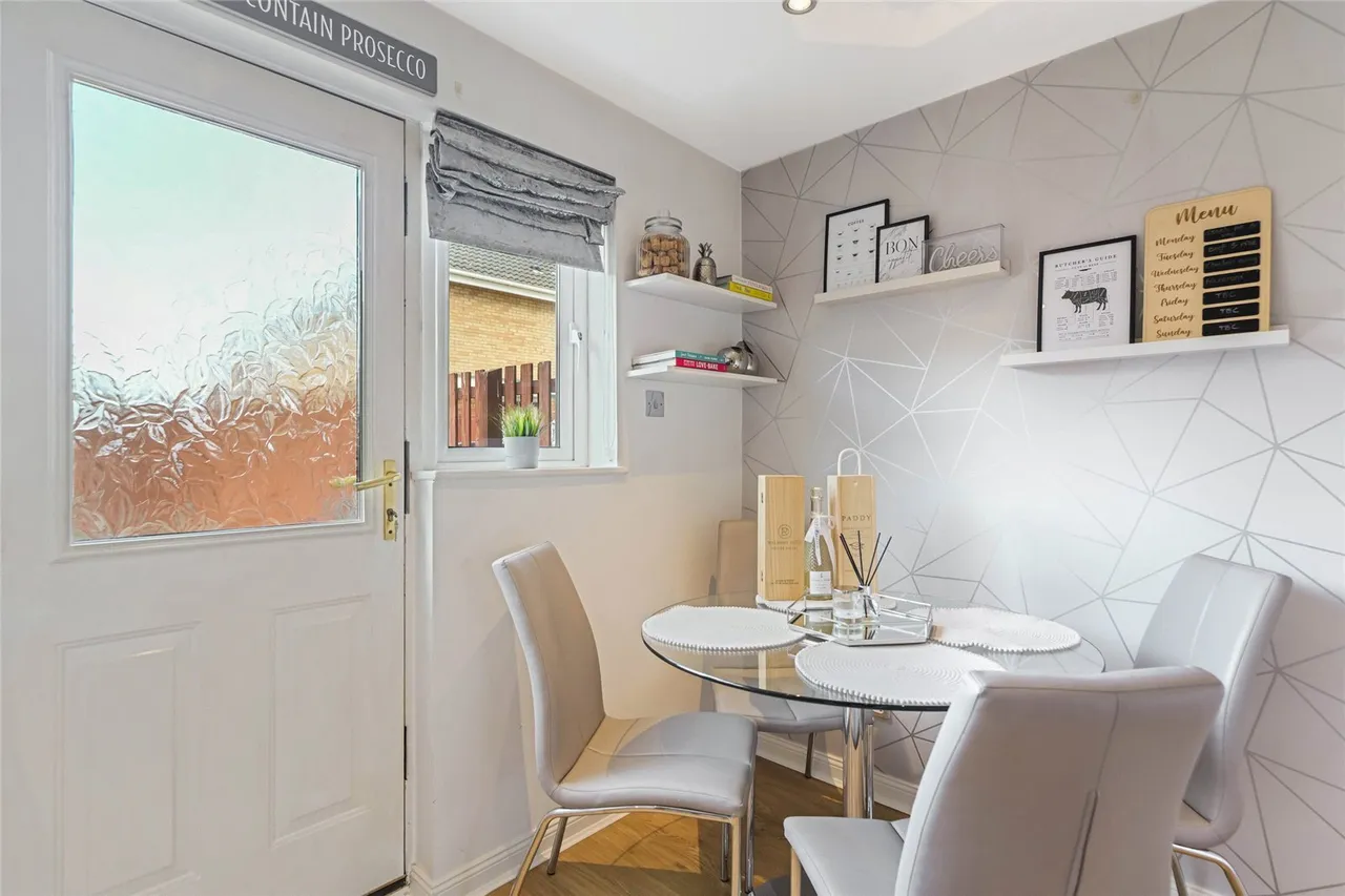 Taylor Court, Falkirk, FK2, photo 12