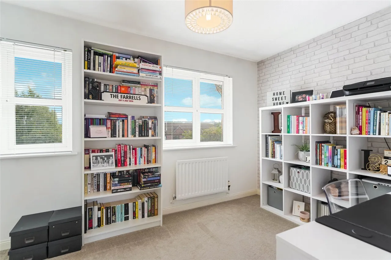 Taylor Court, Falkirk, FK2, photo 4