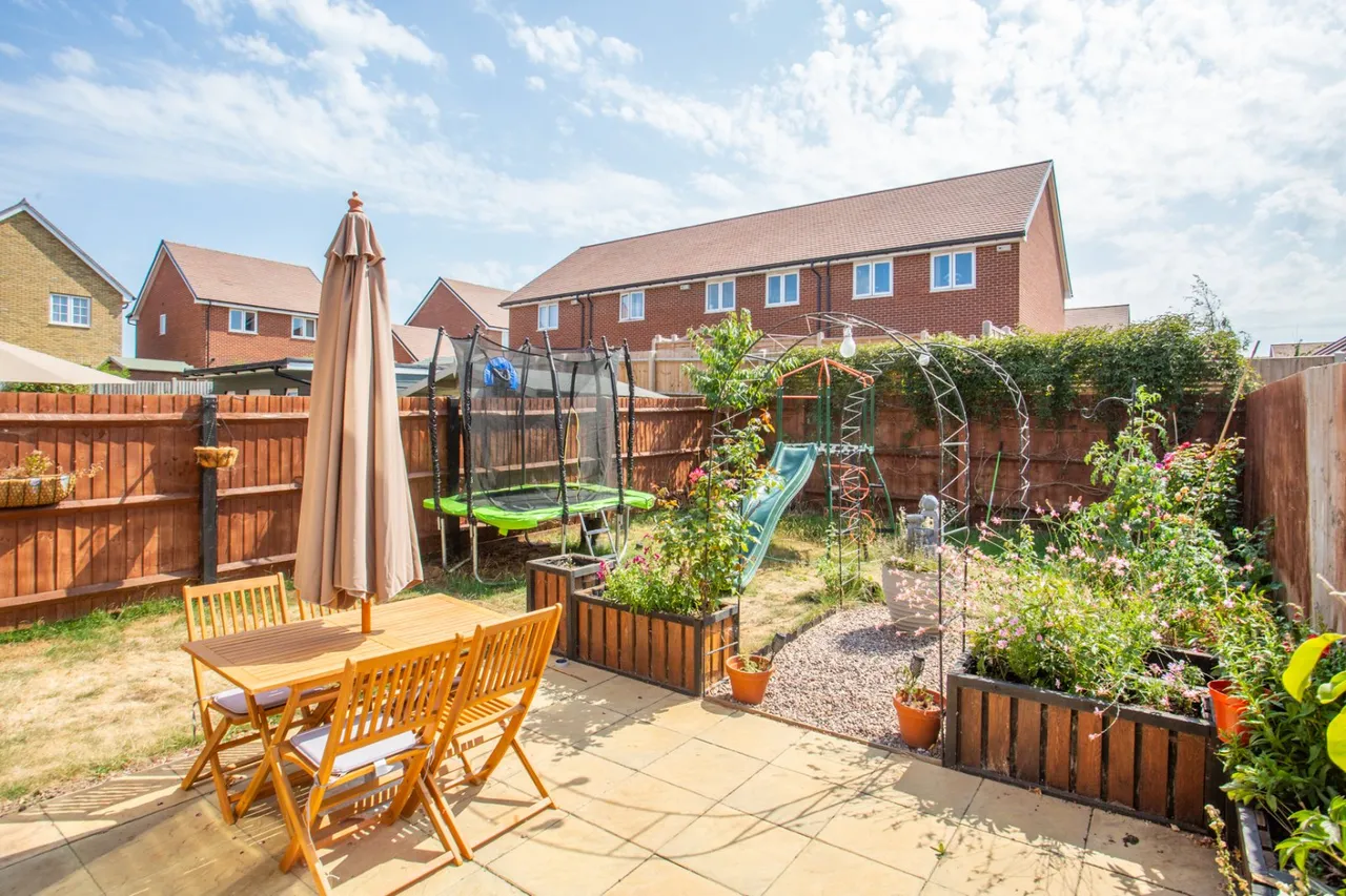 Loganberry Drive, Faversham, ME13, photo 4