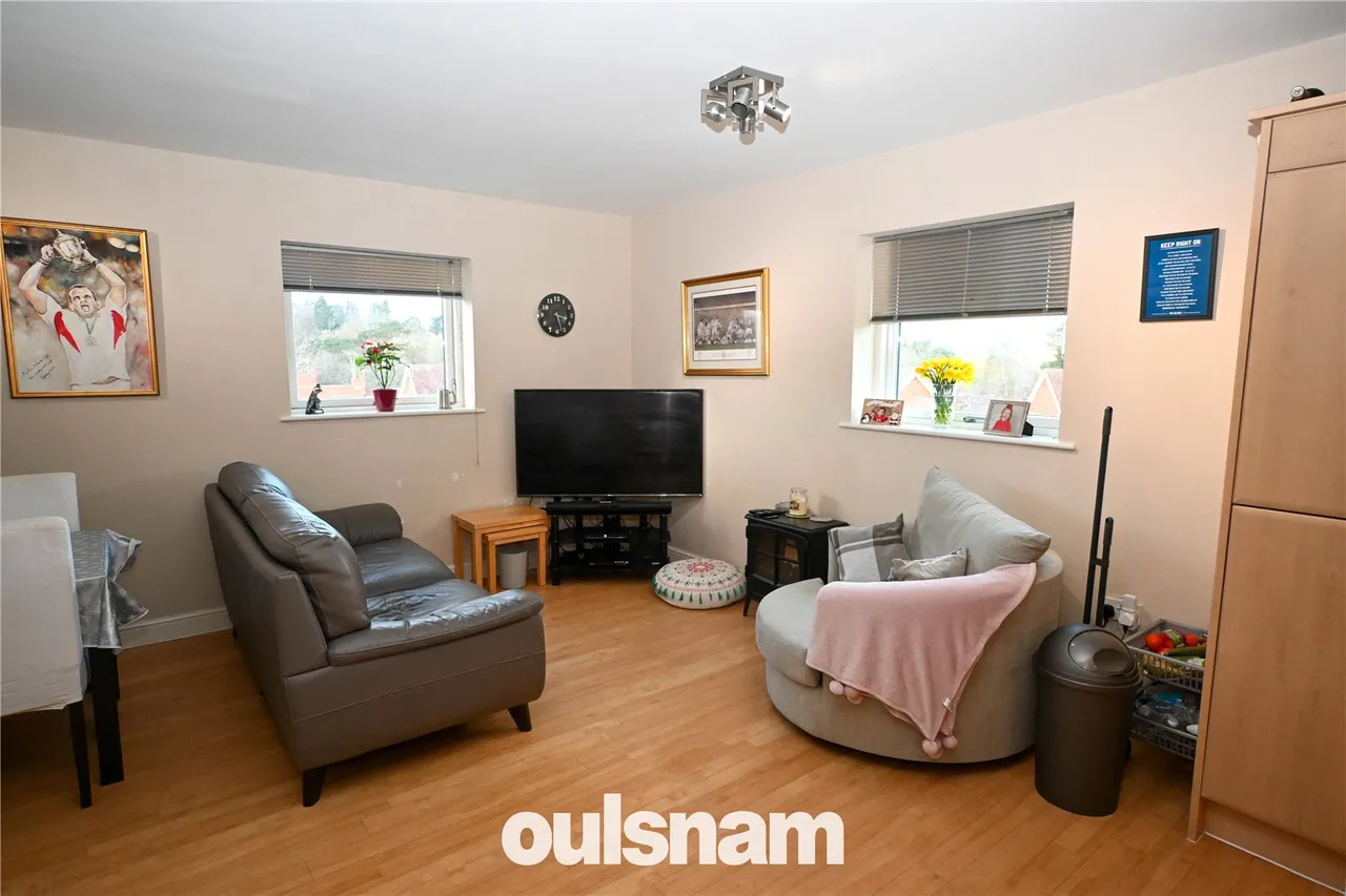 Griffin Close, Northfield, Birmingham, B31 2FJ, photo 2
