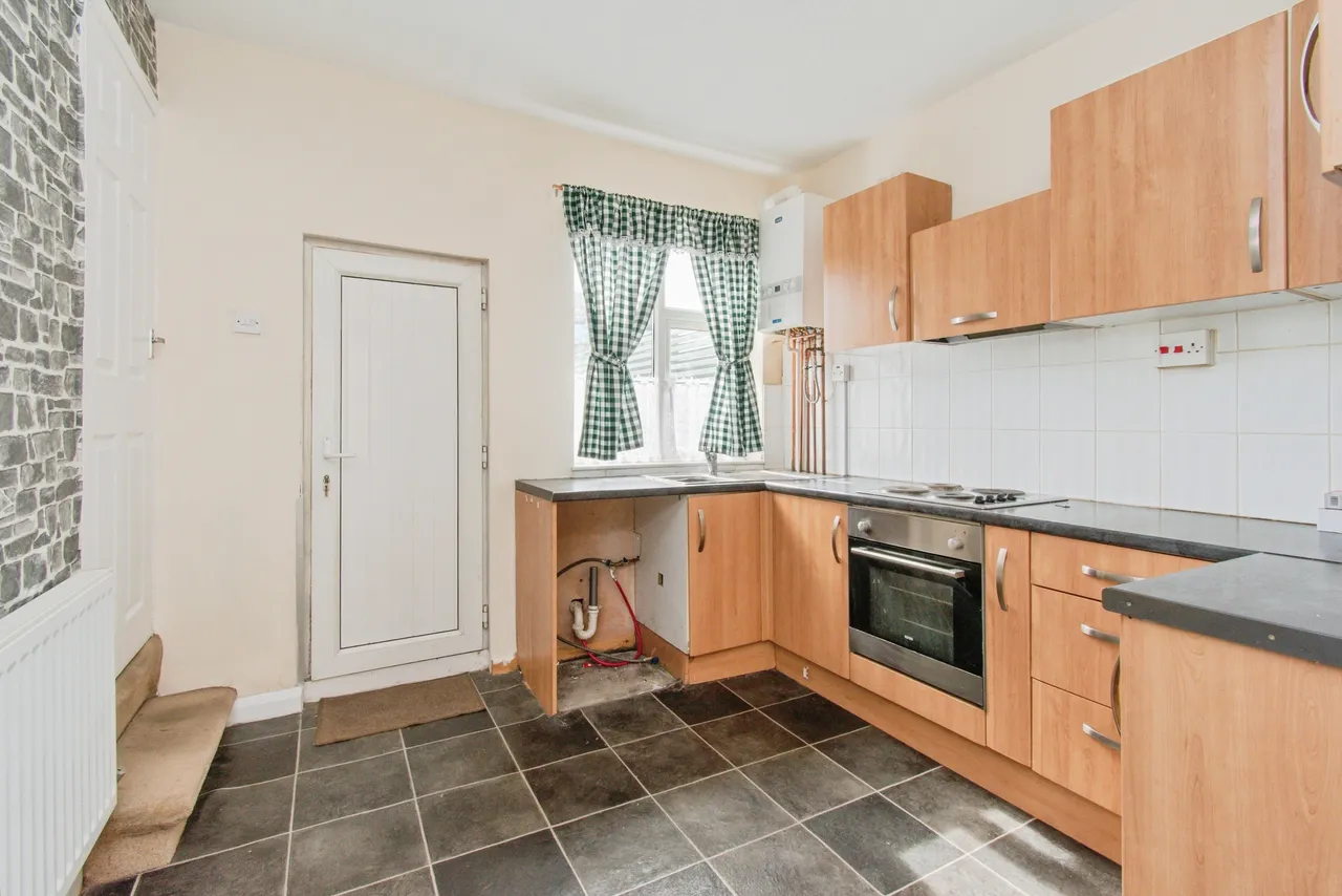Carlton Street, Featherstone, photo 3