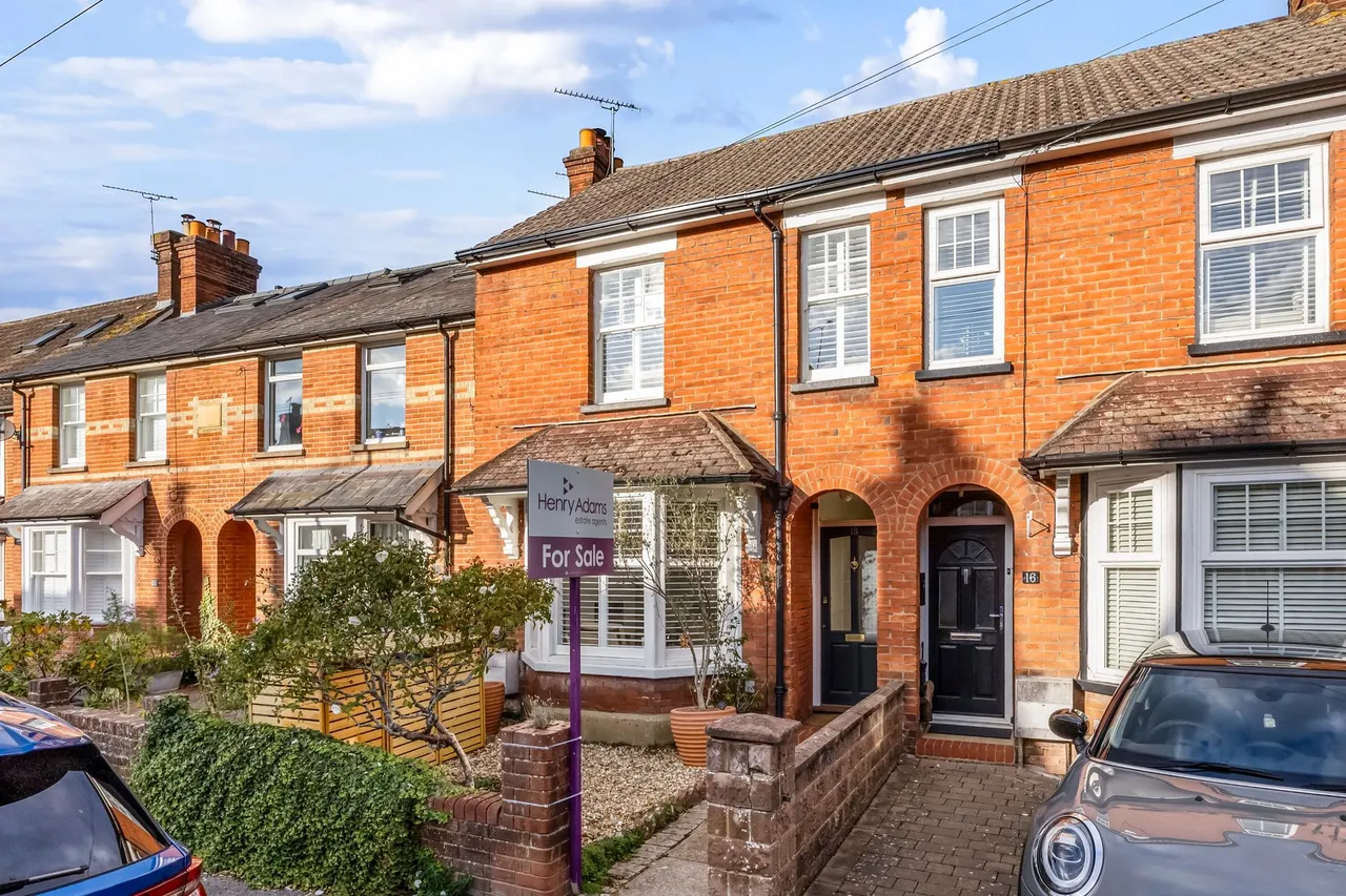 Swindon Road, Horsham, RH12, photo 24