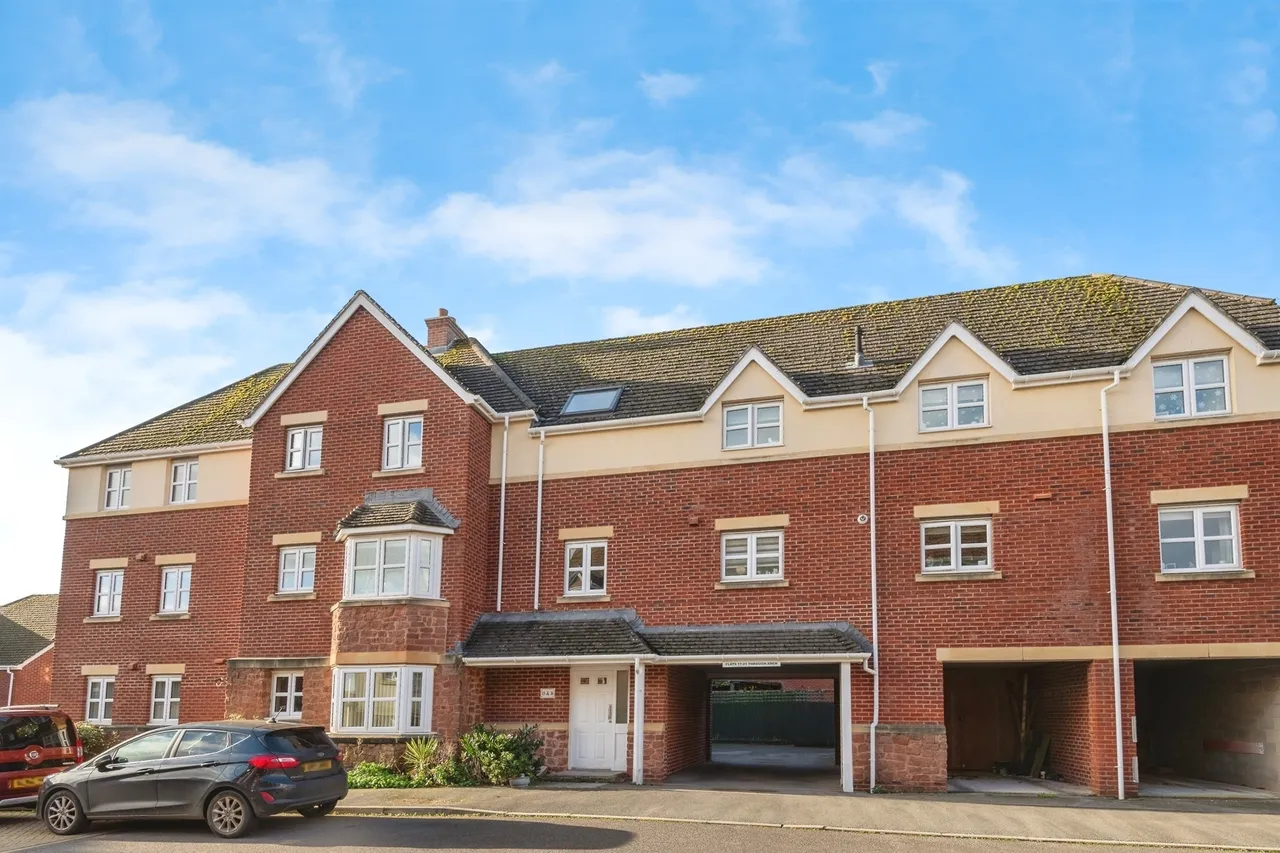 2 bed flat for sale, Clanville Grange, Minehead, TA24
